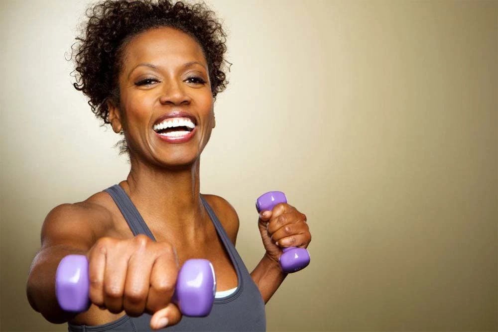 Staying Healthy: 5 Reasons Why Women Should Lift Weights
